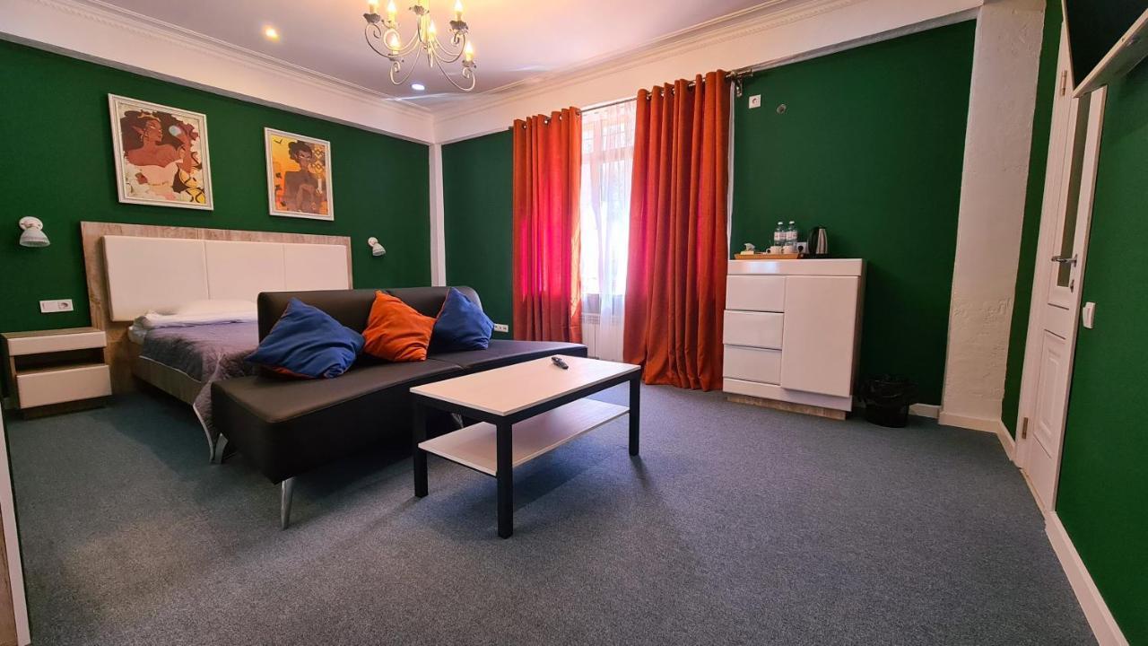 Cryptohotel.Club Almaty Bagian luar foto