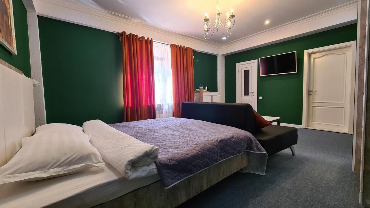Cryptohotel.Club Almaty Bagian luar foto
